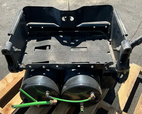 FREIGHTLINER Cascadia 125 Battery Boxes