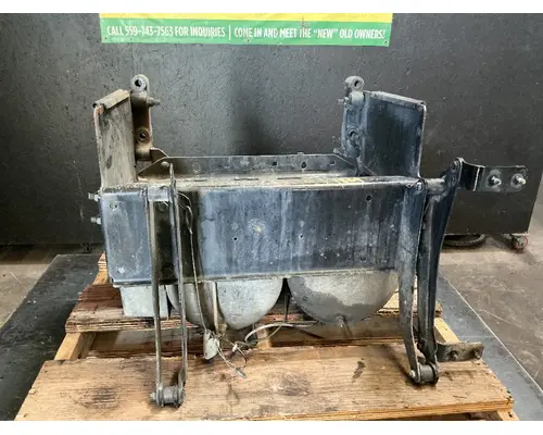 FREIGHTLINER Cascadia 125 Battery Boxes