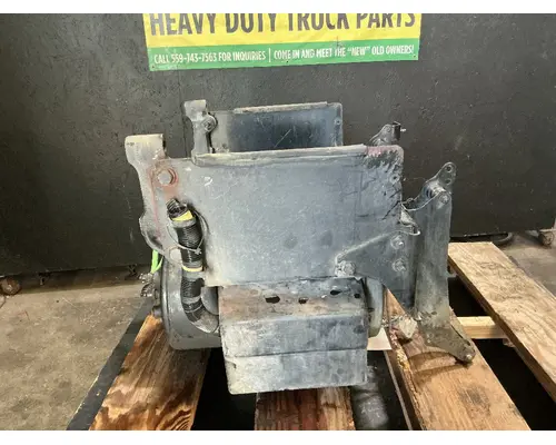 FREIGHTLINER Cascadia 125 Battery Boxes