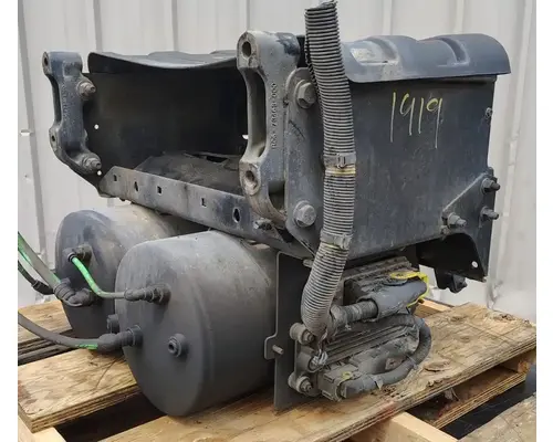 FREIGHTLINER Cascadia 125 Battery Boxes