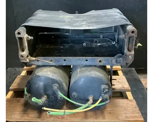 FREIGHTLINER Cascadia 125 Battery Boxes