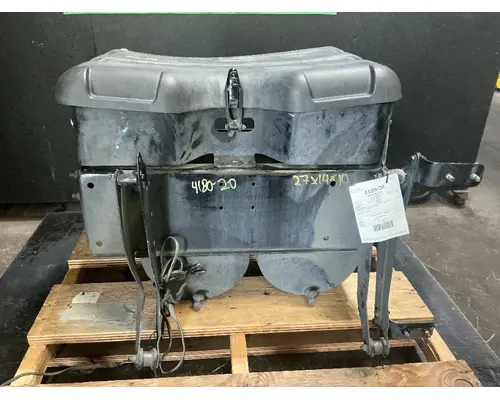FREIGHTLINER Cascadia 125 Battery Boxes