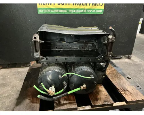 FREIGHTLINER Cascadia 125 Battery Boxes