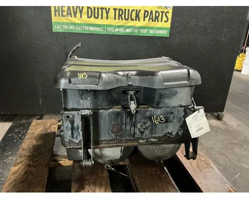 FREIGHTLINER Cascadia 125 Battery Boxes
