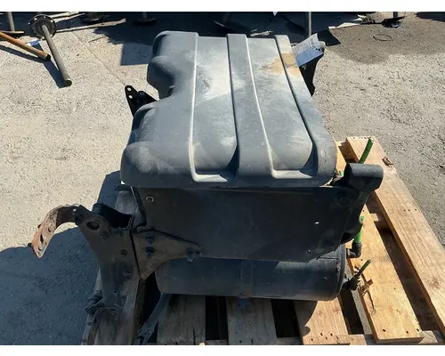 FREIGHTLINER Cascadia 125 Battery Boxes