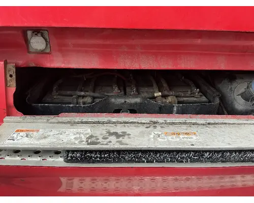 FREIGHTLINER Cascadia 125 Battery Boxes