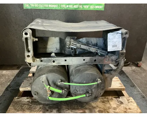 FREIGHTLINER Cascadia 125 Battery Boxes