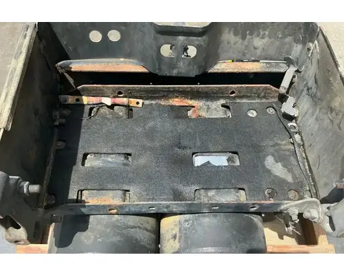FREIGHTLINER Cascadia 125 Battery Boxes