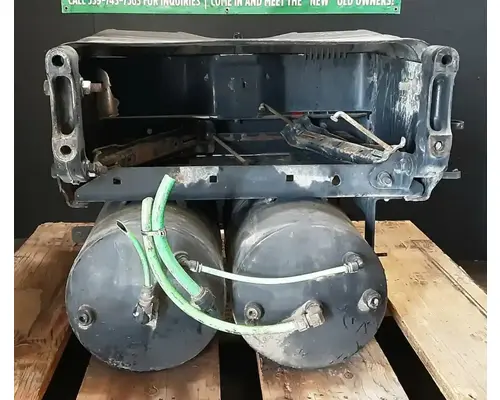 FREIGHTLINER Cascadia 125 Battery Boxes