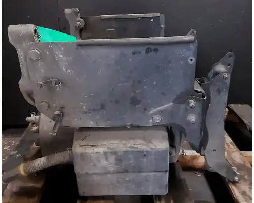 FREIGHTLINER Cascadia 125 Battery Boxes