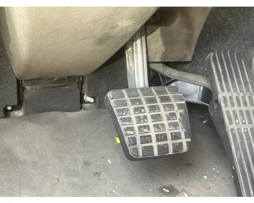 FREIGHTLINER Cascadia 125 Brake/Clutch Pedal Box