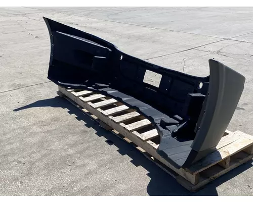 FREIGHTLINER Cascadia 125 Bumper Assembly, Front