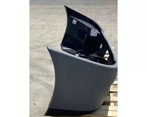 FREIGHTLINER Cascadia 125 Bumper Assembly, Front