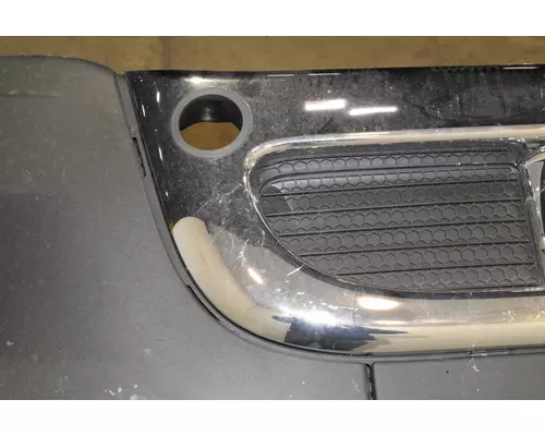 FREIGHTLINER Cascadia 125 Bumper Assembly, Front