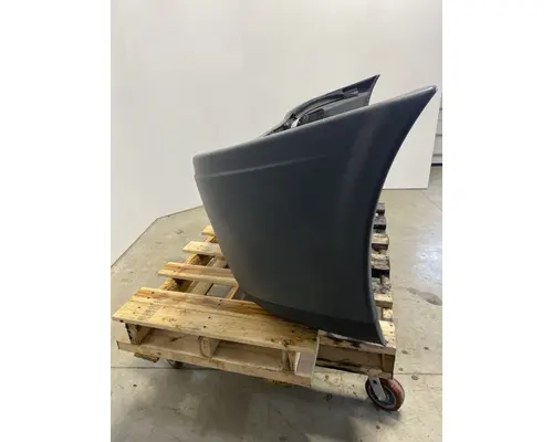 FREIGHTLINER Cascadia 125 Bumper Assembly, Front