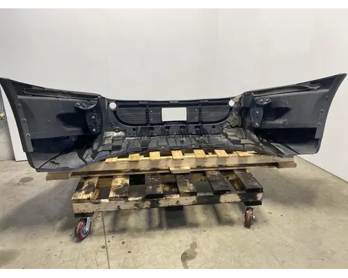 FREIGHTLINER Cascadia 125 Bumper Assembly, Front