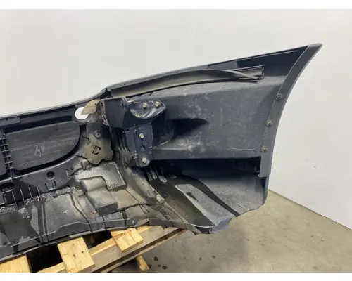 FREIGHTLINER Cascadia 125 Bumper Assembly, Front