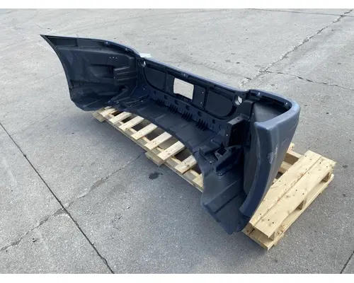 FREIGHTLINER Cascadia 125 Bumper Assembly, Front
