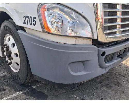FREIGHTLINER Cascadia 125 Bumper Assembly, Front