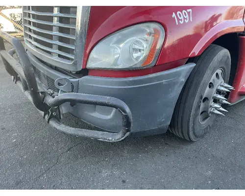 FREIGHTLINER Cascadia 125 Bumper Assembly, Front