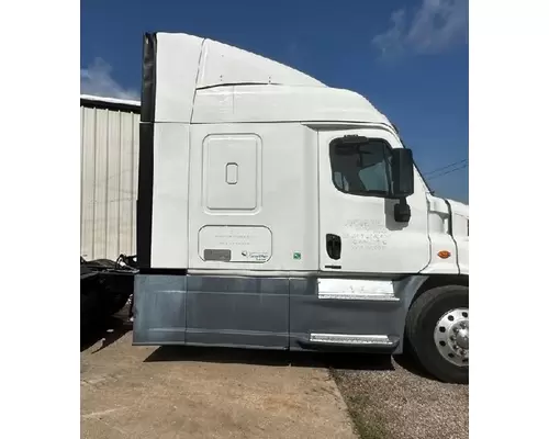 FREIGHTLINER Cascadia 125 Cab Assembly