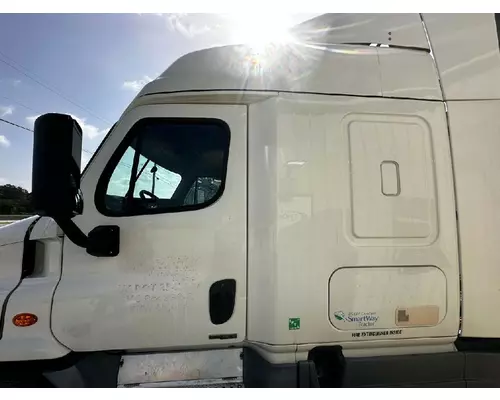 FREIGHTLINER Cascadia 125 Cab Assembly