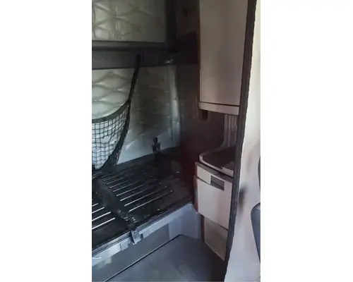 FREIGHTLINER Cascadia 125 Cab Assembly