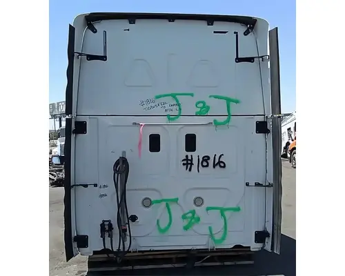 FREIGHTLINER Cascadia 125 Cab Assembly