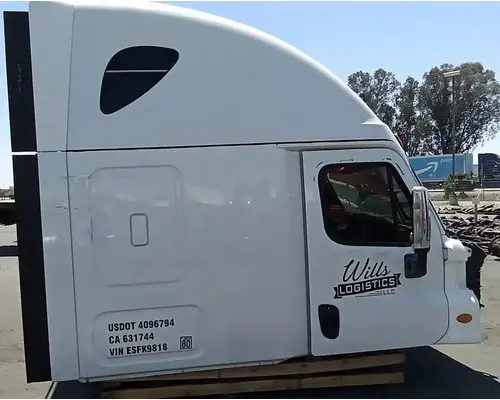 FREIGHTLINER Cascadia 125 Cab Assembly