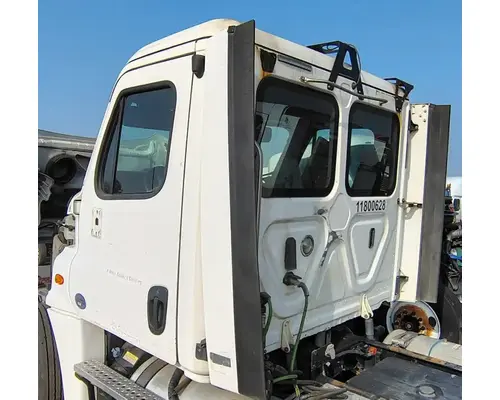 FREIGHTLINER Cascadia 125 Cab Assembly