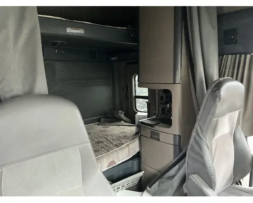 FREIGHTLINER Cascadia 125 Cab Assembly