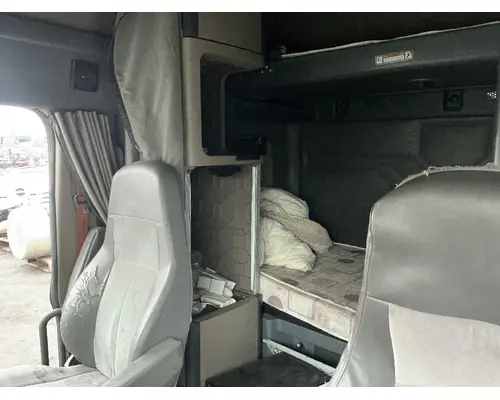 FREIGHTLINER Cascadia 125 Cab Assembly