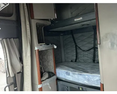 FREIGHTLINER Cascadia 125 Cab Assembly