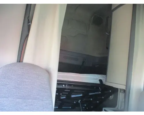 FREIGHTLINER Cascadia 125 Cab Assembly