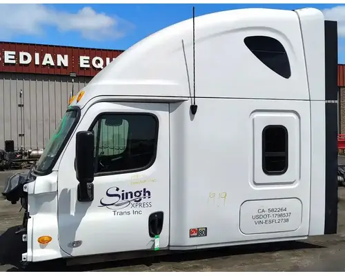 FREIGHTLINER Cascadia 125 Cab Assembly
