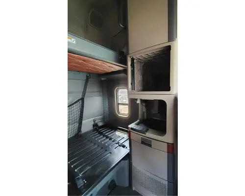 FREIGHTLINER Cascadia 125 Cab Assembly