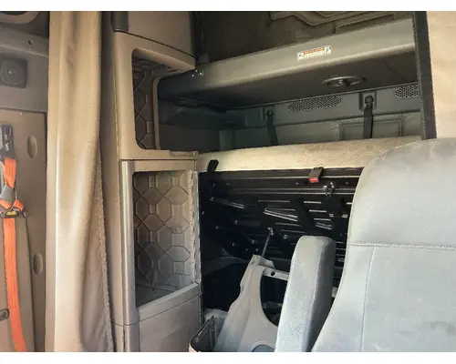 FREIGHTLINER Cascadia 125 Cab Assembly