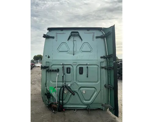 FREIGHTLINER Cascadia 125 Cab Assembly
