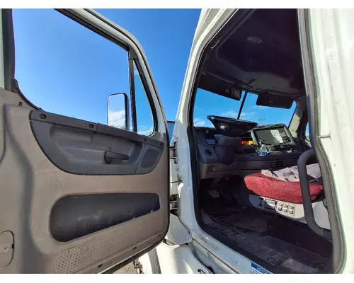 FREIGHTLINER Cascadia 125 Cab Assembly