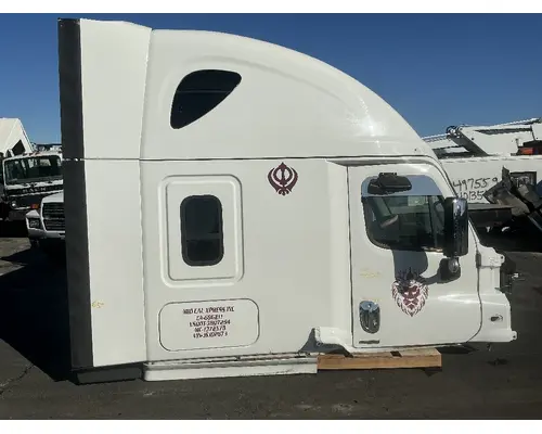 FREIGHTLINER Cascadia 125 Cab Assembly
