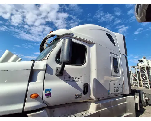 FREIGHTLINER Cascadia 125 Cab Assembly