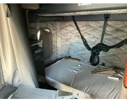 FREIGHTLINER Cascadia 125 Cab Assembly