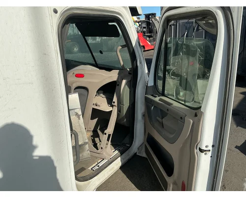 FREIGHTLINER Cascadia 125 Cab Assembly