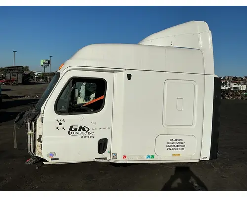 FREIGHTLINER Cascadia 125 Cab Assembly