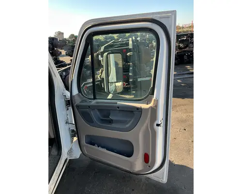FREIGHTLINER Cascadia 125 Cab Assembly