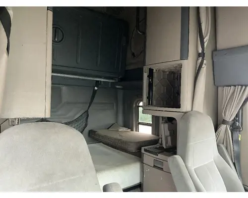 FREIGHTLINER Cascadia 125 Cab Assembly