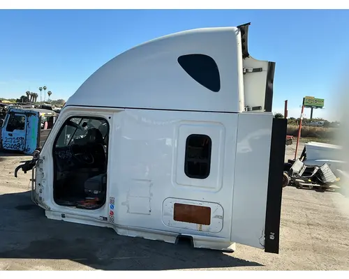 FREIGHTLINER Cascadia 125 Cab Assembly