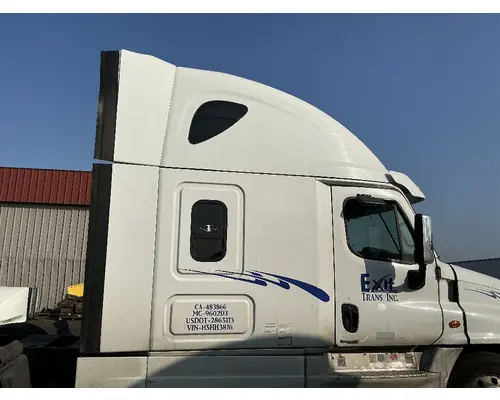 FREIGHTLINER Cascadia 125 Cab Assembly