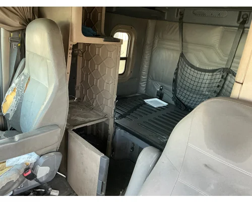 FREIGHTLINER Cascadia 125 Cab Assembly
