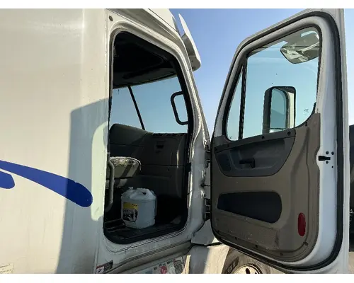 FREIGHTLINER Cascadia 125 Cab Assembly